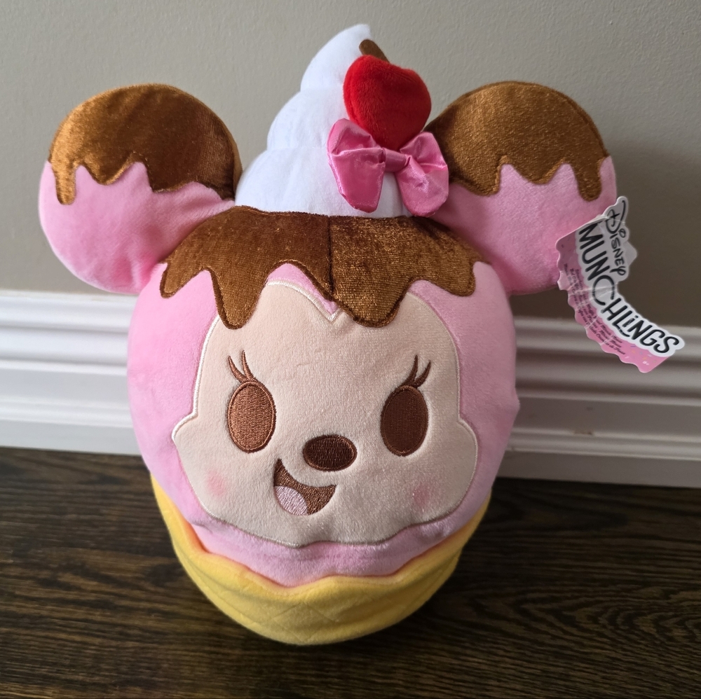 Disney Munchlings Minnie Mouse Strawberry Sundae Plush Toy Pink Dessert 12"